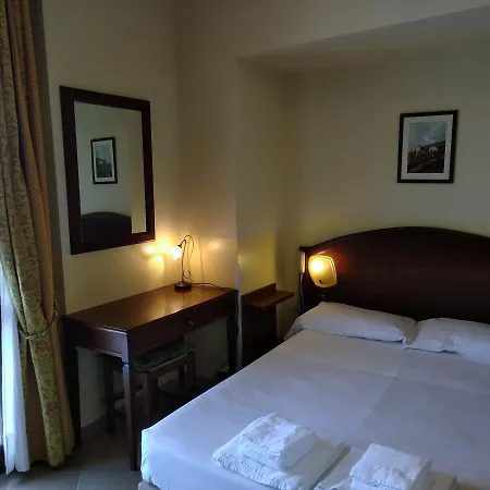 Belvedere Hotel 3*